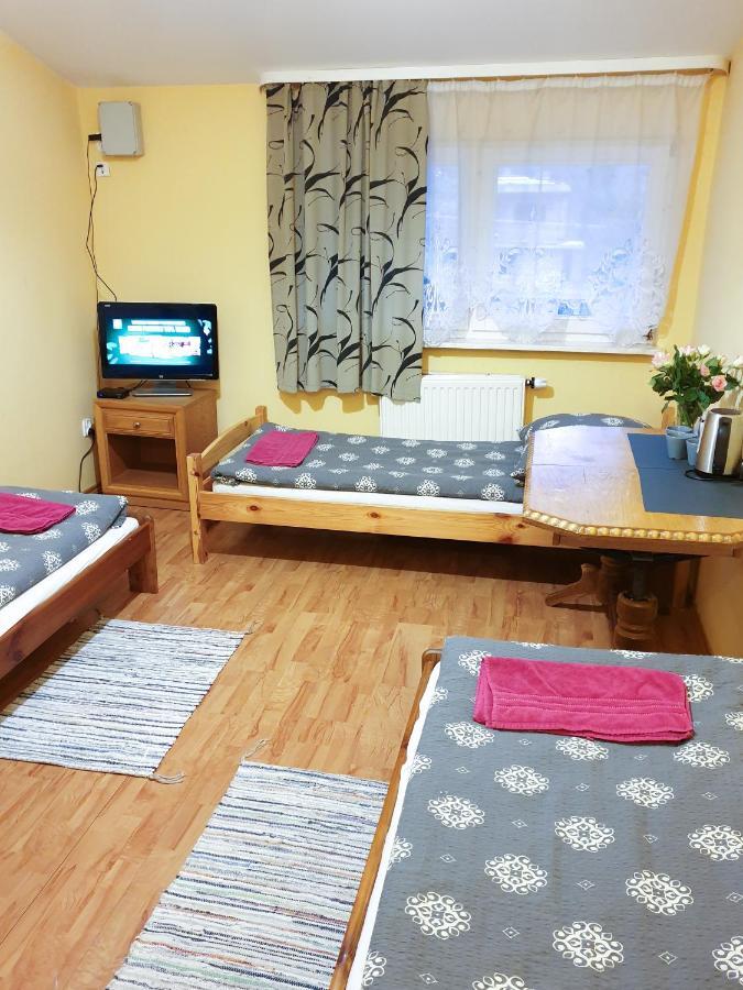 Zajazd Lesny Tuszyn Exterior photo